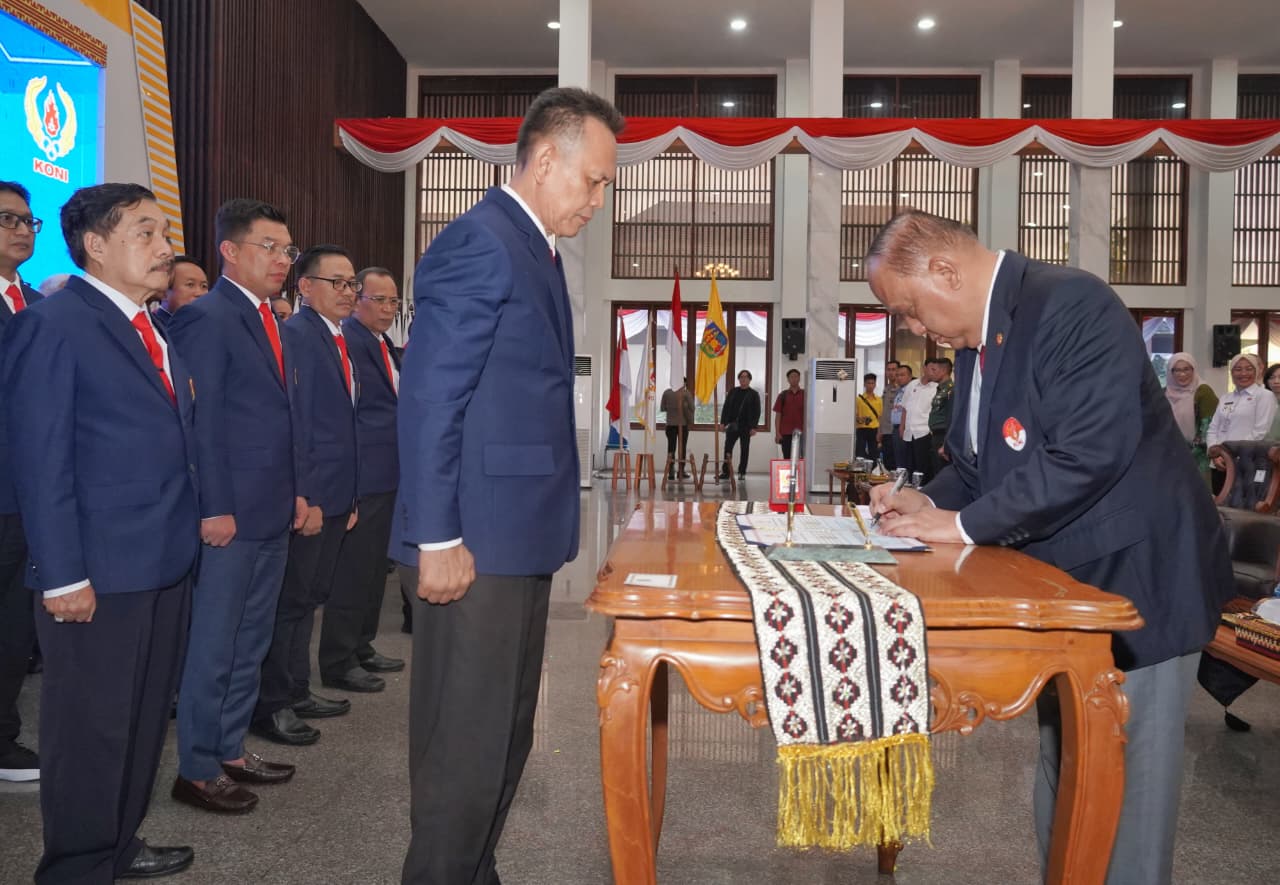 Pengurus KONI Lampung Resmi Dikukuhkan, Gubernur Dorong Peran Aktif KONI Pada Pembangunan Bidang Olahraga